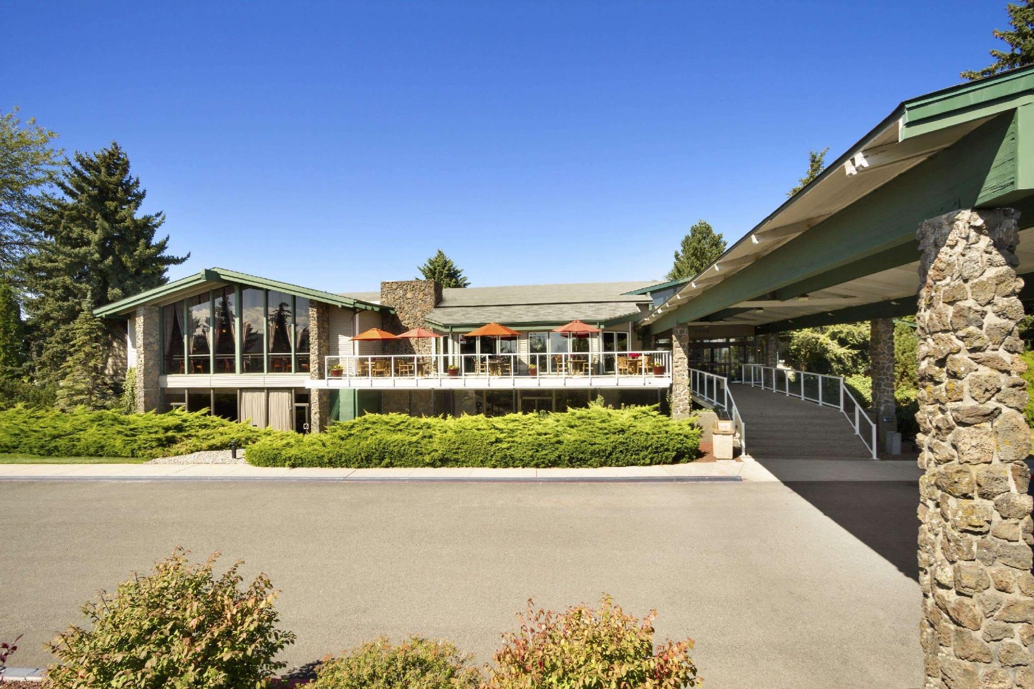 Ramada By Wyndham Spokane Airport Exterior foto