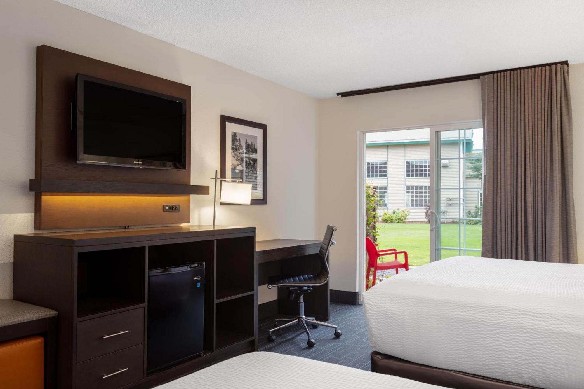 Ramada By Wyndham Spokane Airport Exterior foto